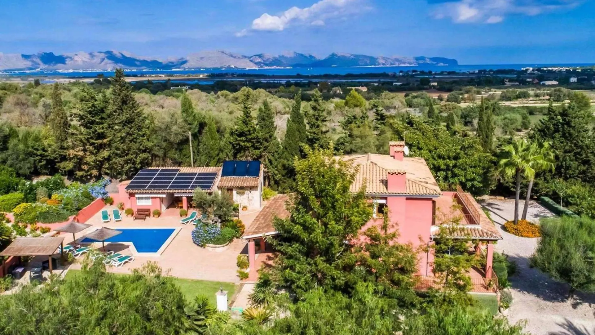 Villa Legendario Алькудия